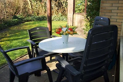 Ansprechender Bungalow mit großem Garten