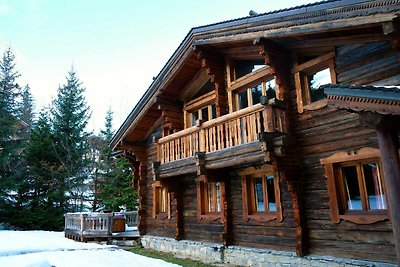 Chalet accogliente con jacuzzi