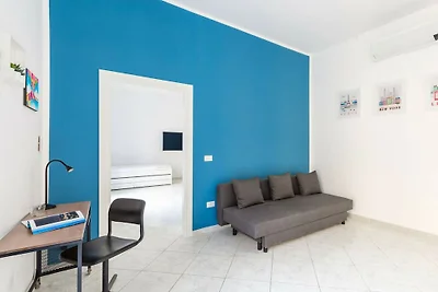 Appartement Blanc et Bleu à Sanità