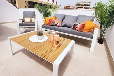 Modernes Ferienhaus mit Terrasse