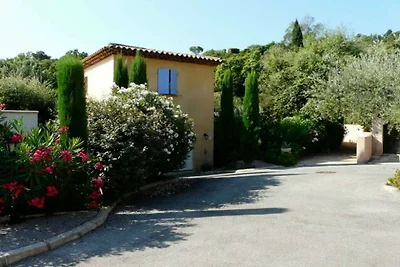 Ferienhaus in Cogolin mit Schwimmbecken