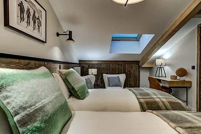 Duplex Apartment with Balcony &