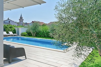 Villa moderna con piscina privata e terrazza