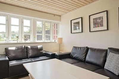 12 Personen Ferienhaus in Aakirkeby