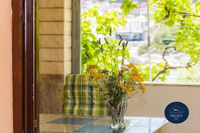 Villa Ivan apartment with balcony and sea vie...