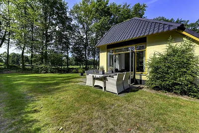 Sfeervol vakantiehuis met grote tuin