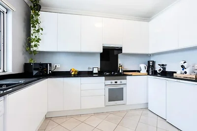 Haus in Albufeira mit Pool und Garten