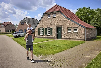 Schöne Bauernvilla mit großem Garten in...