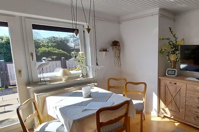 Bungalow in Niesgrau mit Schwimmbecken