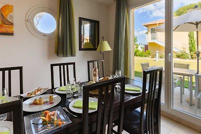 Schöne Wohnung mit Terrasse und Meerblick