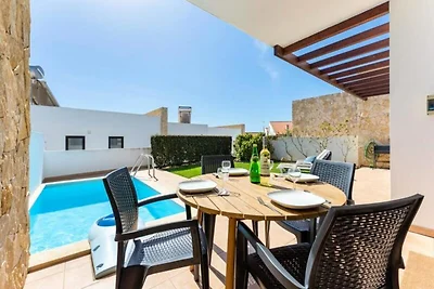 Casa a Sagres con piscina vicino alle spiagge