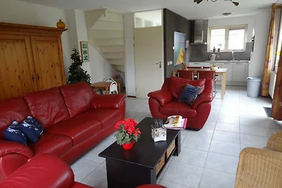 Schönes Ferienhaus mit Garten in Strandnähe