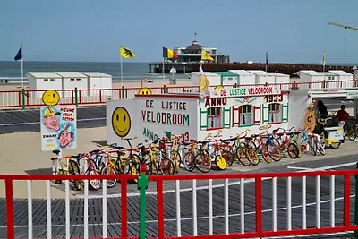 Studio in Zeedijk met Uitzicht op Zee