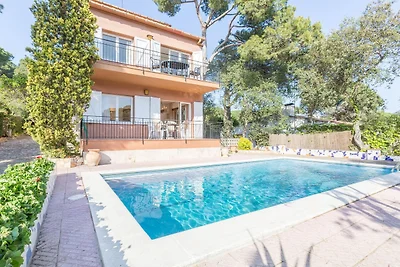 Can Benet Studio mit Swimmingpool