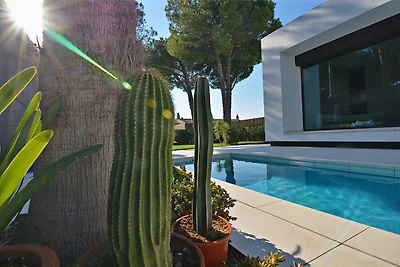 Moderne Villa mit Swimmingpool
