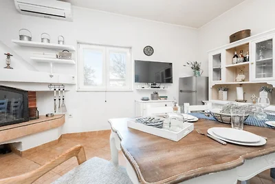 One Bedroom House with Terrace and Pool