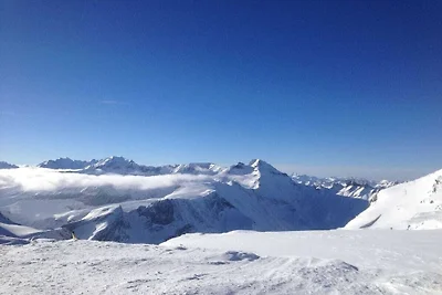 Appartamento per vacanze a Laax con piscina