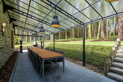 Luxuriöses Ferienhaus mit Whirlpool und Sauna
