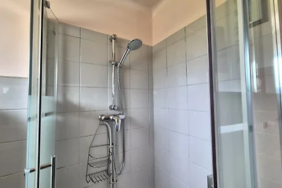 Steinhaus Pleumeur-Bodou bei Rosa Stränden