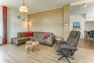 Vakantiehuis in Langezwaag met terras