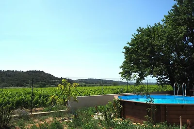 Hübsches modernes Ferienhaus mit Pool und Bli...