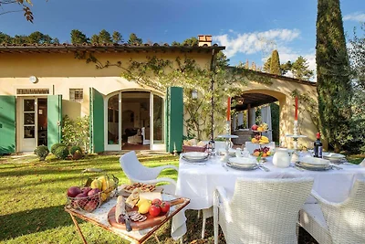 Boerderij met privézwembad in Camaiore