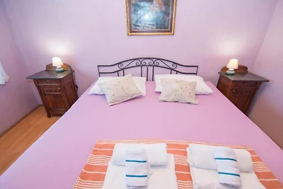 Apartments Bonic - Two Bedroom Apartment