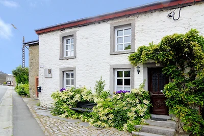 Gemütliches Cottage inPaliseul mit privatem...