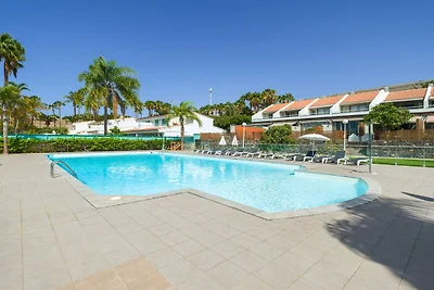 Modernes Familiendomizil mit Pool in Pasito...