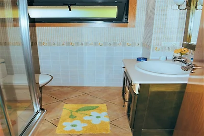 Duplex in Cangas nahe Playa de Barra