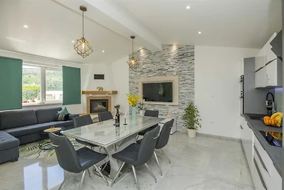 Ruhige Landvilla in Naklice