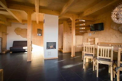 Chalet spazioso con vasca idromassaggio