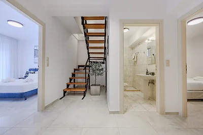 Villa am Hang in der Nähe des Strandes...