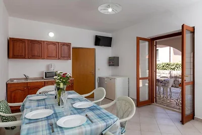 Villa Valjalo - Three Bedroom Apartment with ...
