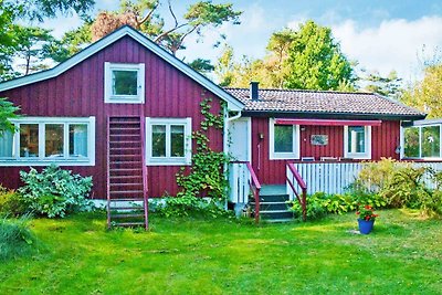 7 person holiday home in MELLBYSTRAND