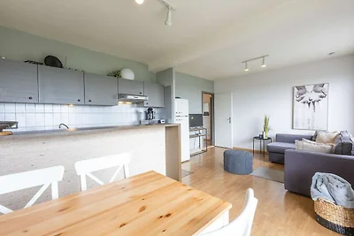 Appartement im 8. Stock mit Terrasse
