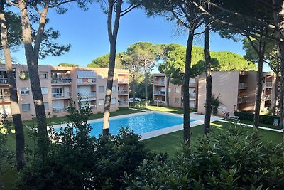 Ferienhaus mit einem Zimmer und Pool