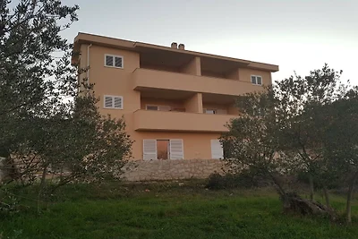 Zeitgenössische Wohnung in der Nähe von Meer