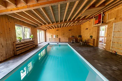 Herrenhaus mit Schwimmbad und Sauna