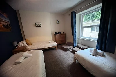 SEASIDE Apartment Two Bed Room Apartment (5...