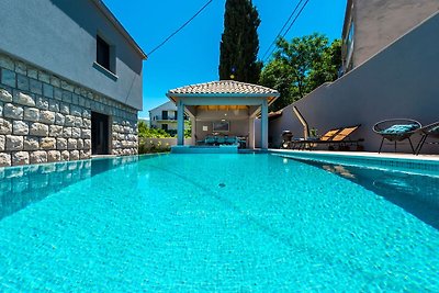 Gorgeous Villa in Dubrovnik with Swimming...