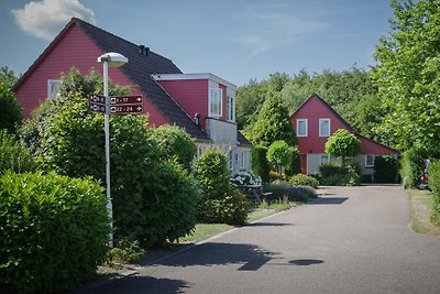 Ruim vakantiehuis met sauna nabij strand