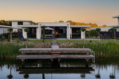 Villa di lusso con veranda, SUP e canoa