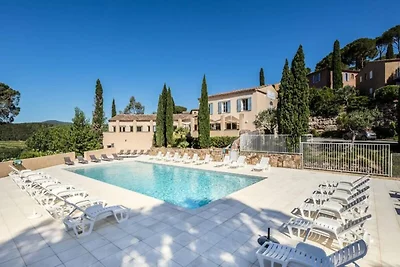 Residenzgarten und Stadt Les Bastides