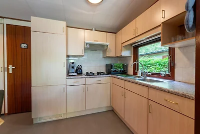 Chalet a Stegeren vicino a bosco e stagno