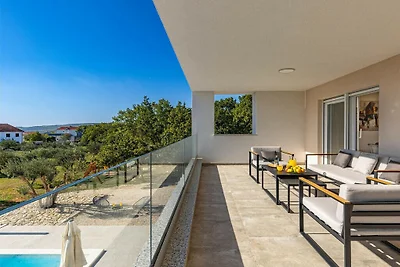 Seaview Villa Deep Green with pool