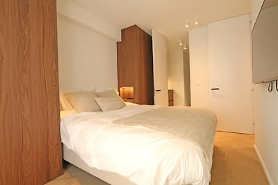 Schöne Wohnung mit seitlichem Meerblick