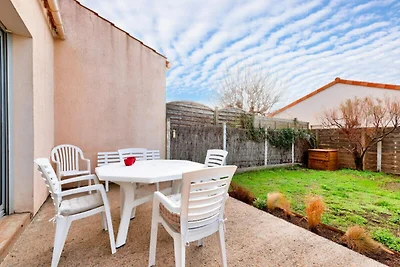 Apartment in Bretignolles in der Nähe des Str...