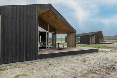 Schönes Ferienhaus in Wissenkerke mit Garten