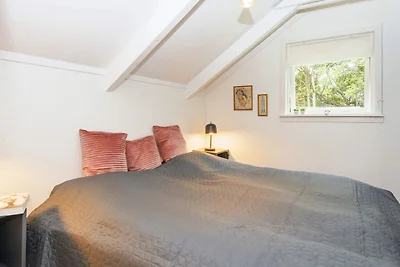 Cottage luminoso con vasca idromassaggio -- B...